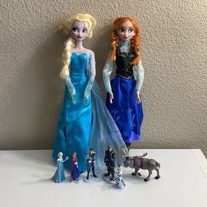 Disney Frozen Elsa & Anna Dolls